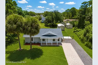 1076 Ivanhoe Street NW, Palm Bay, FL 32907 - Photo 2