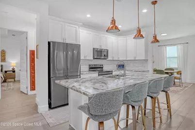 950 Tahiti Avenue SE, Palm Bay, FL 32909 - Photo 10