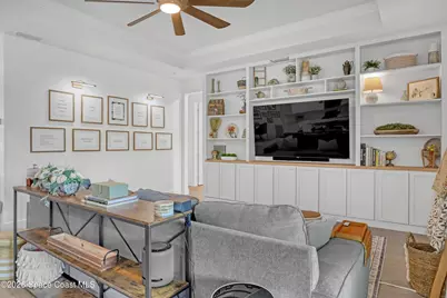950 Tahiti Avenue SE, Palm Bay, FL 32909 - Photo 6
