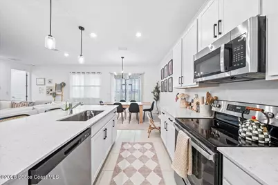 732 Veridian Circle NW, Palm Bay, FL 32907 - Photo 8