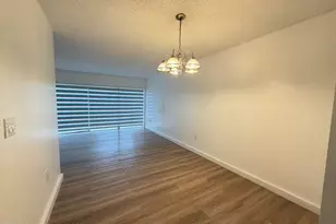 30 NW 87th Ave, Miami, FL 33172 - Photo 4