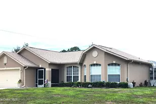 958 Zambrana St SE, Palm Bay, FL 32909 - Photo 1