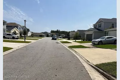 9730 Skydive Court, Jacksonville, FL 32221 - Photo 4