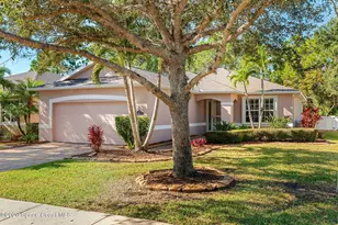 571 Gardendale Cir SE, Palm Bay, FL 32909 - Photo 4