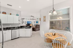571 Gardendale Cir SE, Palm Bay, FL 32909 - Photo 16