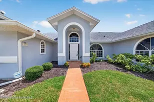 569 Spring Lake Dr, Melbourne, FL 32940 - Photo 2
