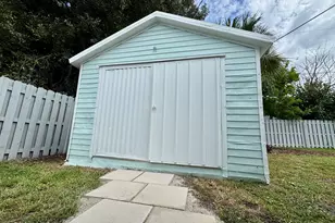 2252 Laden Rd, Melbourne, FL 32935 - Photo 30