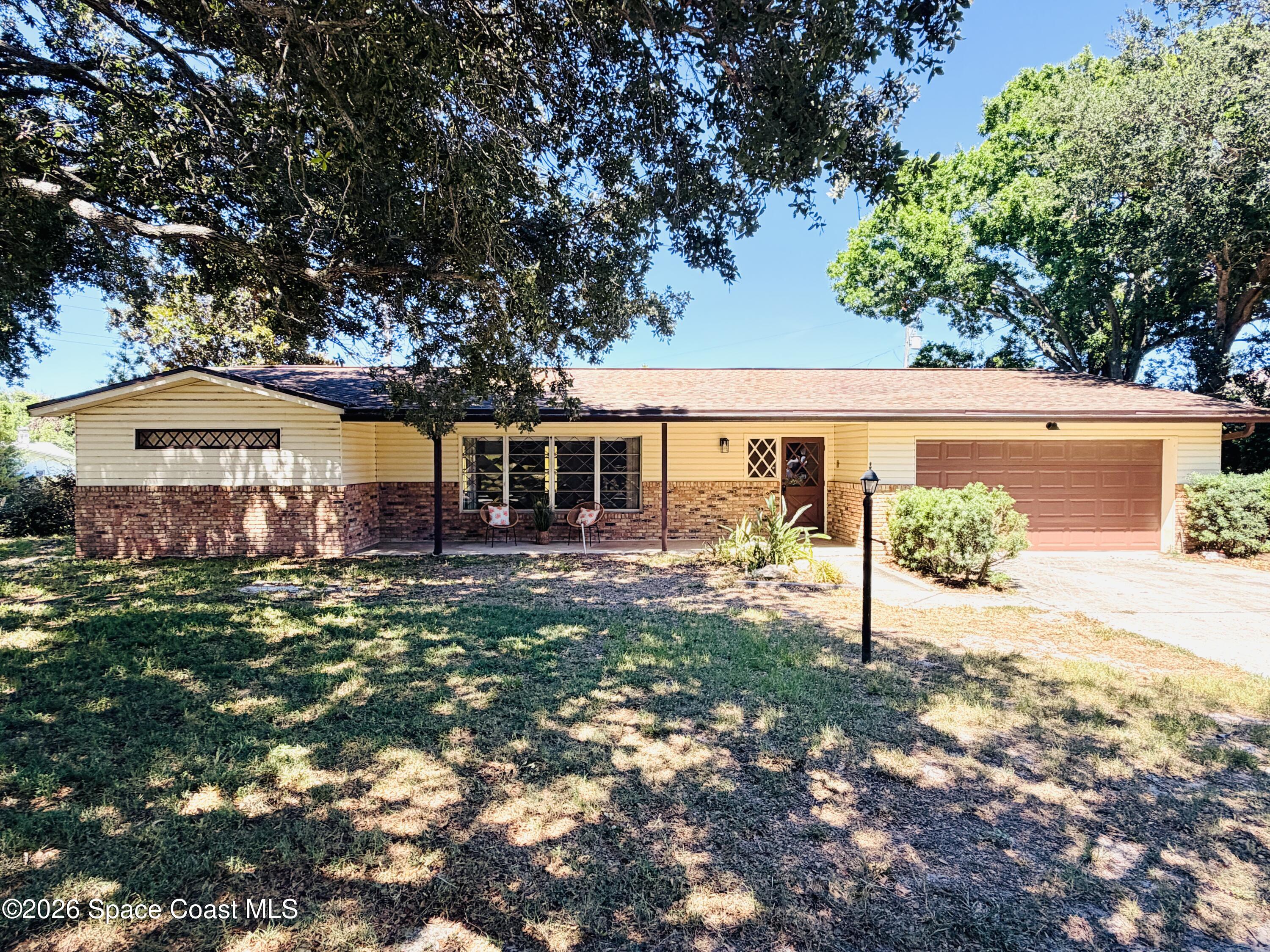 3230 Buckingham Ln