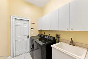 241 Carmel Dr, Melbourne, FL 32940 - Photo 44