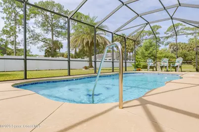 110 Via Catalano Court NE, Palm Bay, FL 32907 - Photo 8