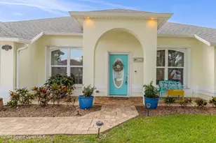 1933 Woodfield Cir, West Melbourne, FL 32904 - Photo 2
