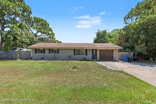 953 Cherokee Rd SE, Palm Bay, FL 32909 - Photo 4