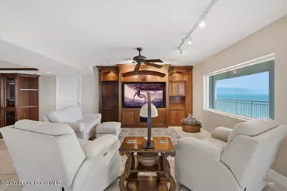 989 N Highway A1A #6, Indialantic, FL 32903 - Photo 6