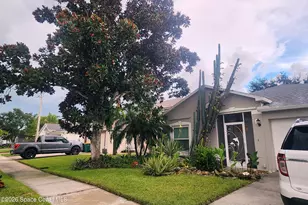 470 Wickham Lakes Dr, Melbourne, FL 32940 - Photo 2