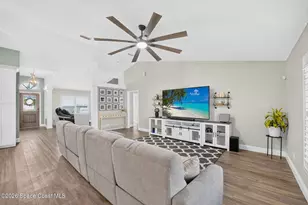 564 Hammond St SW, Palm Bay, FL 32908 - Photo 10