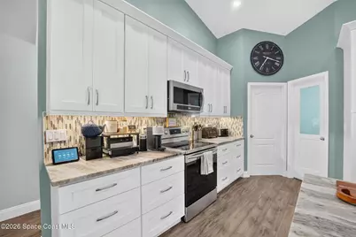 564 Hammond Street SW, Palm Bay, FL 32908 - Photo 18