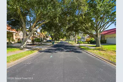565 Newport Drive, Indialantic, FL 32903 - Photo 8