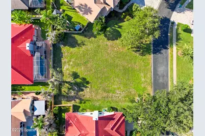 565 Newport Drive, Indialantic, FL 32903 - Photo 20