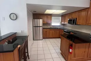 2407 Lakeview Dr, Melbourne, FL 32935 - Photo 6