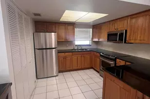 2407 Lakeview Dr, Melbourne, FL 32935 - Photo 4