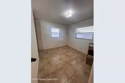 2407 Lakeview Drive, Melbourne, FL 32935 - Photo 10