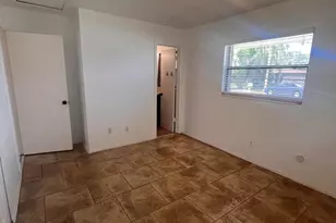 2407 Lakeview Dr, Melbourne, FL 32935 - Photo 8