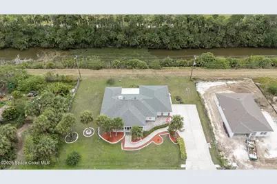 274 Lagoon Street SW, Palm Bay, FL 32908 - Photo 2