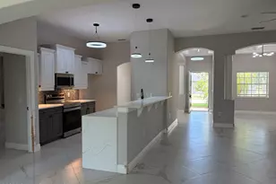 120 Palm Cir, Melbourne, FL 32940 - Photo 4
