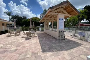 8777 Warwick Dr, Boca Raton, FL 33434 - Photo 28