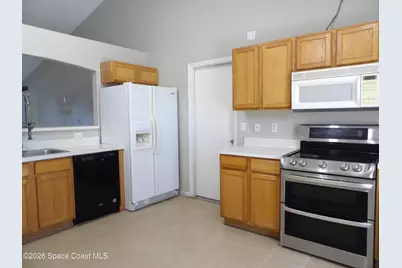 1042 Brookfield Street SE, Palm Bay, FL 32909 - Photo 4