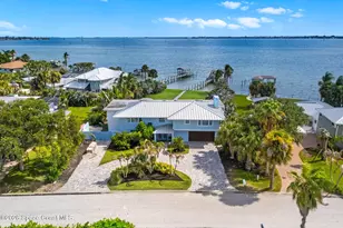 417 Riverview Ln, Melbourne Beach, FL 32951 - Photo 2