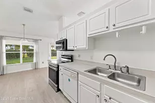 1381 Olde Bailey Ln, Melbourne, FL 32904 - Photo 6