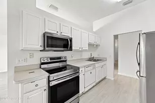 1381 Olde Bailey Ln, Melbourne, FL 32904 - Photo 18
