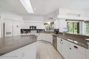 730 Campina Ave SE, Palm Bay, FL 32909 - Photo 12