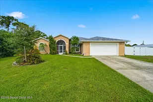 730 Campina Ave SE, Palm Bay, FL 32909 - Photo 1