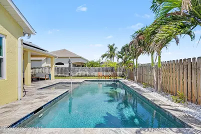 139 Cambridge Court, Indialantic, FL 32903 - Photo 4