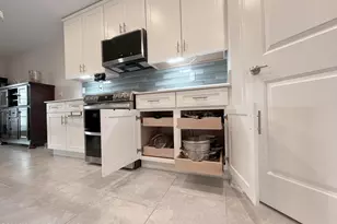 406 3 Oaks Dr, Edgewater, FL 32141 - Photo 10