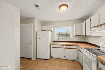 1391 Towton Street SE, Palm Bay, FL 32909 - Photo 8