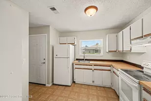 1391 Towton St SE, Palm Bay, FL 32909 - Photo 8
