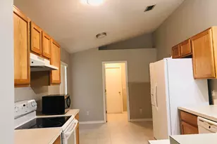 2205 Myla Ln, Melbourne, FL 32935 - Photo 4