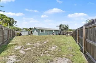 1300 Cozy Ct NW, Palm Bay, FL 32907 - Photo 30