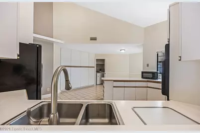 1301 Aventura Way NE, Melbourne, FL 32940 - Photo 12