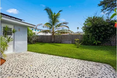 207 S Palm Avenue, Indialantic, FL 32903 - Photo 6