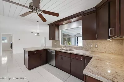 207 S Palm Avenue, Indialantic, FL 32903 - Photo 12