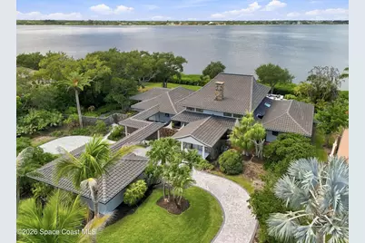 722 Loggerhead Island Drive, Satellite Beach, FL 32937 - Photo 4