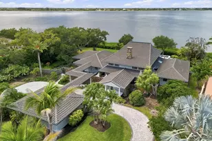 722 Loggerhead Island Dr, Satellite Beach, FL 32937 - Photo 4
