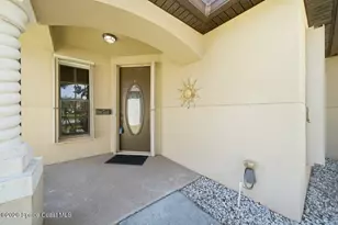 594 Dryden Cir, Cocoa, FL 32926 - Photo 4