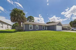 282 Umber St NW, Palm Bay, FL 32907 - Photo 2