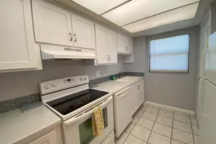 7520 Ridgewood Ave, Cape Canaveral, FL 32920 - Photo 36