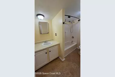 2101 Hallwood Place, Melbourne, FL 32901 - Photo 14